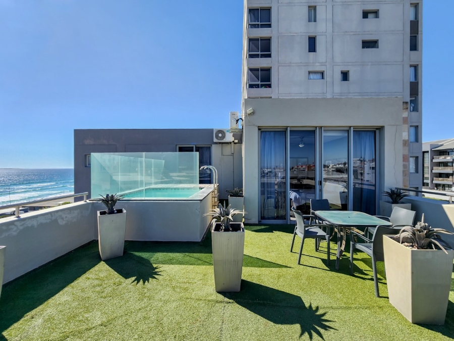 2 Bedroom Property for Sale in Beachfront Western Cape